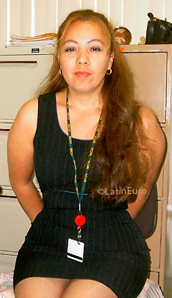 Date this delightful Honduras girl Rosa from Tegucigalpa N2977