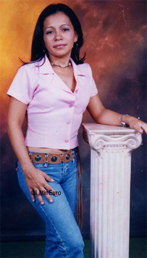 Date this sensual Honduras girl Maria from La Ceiba N3082