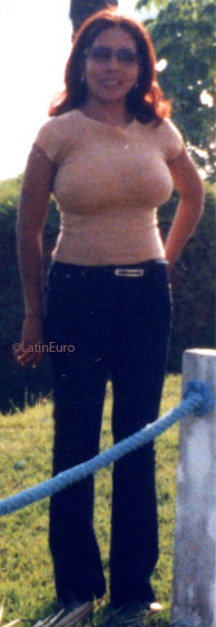 Date this voluptuous Panama girl Melanie from  N330