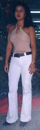 Date this foxy Honduras girl Ilda from Choloma N3378