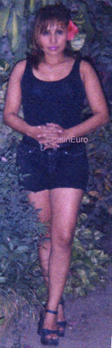 Date this funny Honduras girl Reina from Yoro N3401