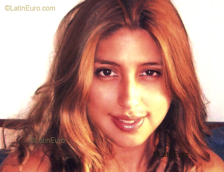 Date this nice looking Peru girl Elizabeth from Lima N476