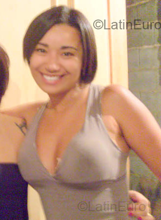 Date this voluptuous Brazil girl Debbye from Sao Paulo BR71