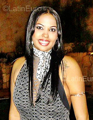Date this voluptuous Brazil girl Jaqueline from Goiania BR78