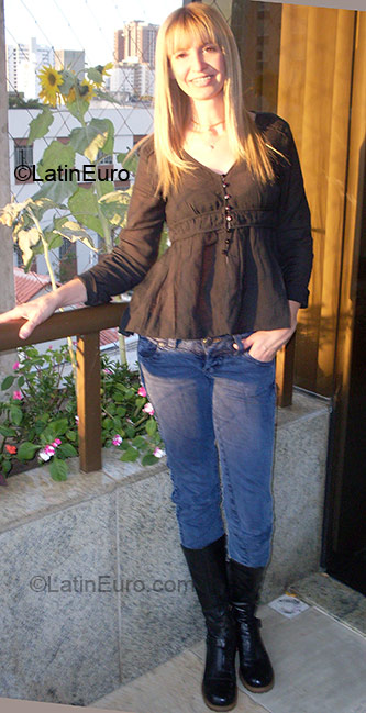 Date this fun Brazil girl Gilneide from Belo Horizonte BR83