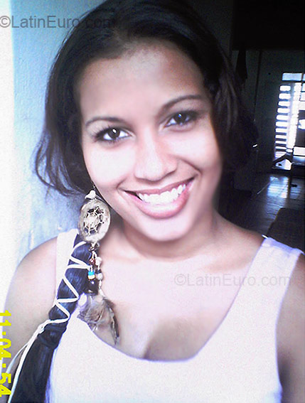 Date this stunning Brazil girl Cleane from Candeias BR123