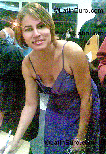 Date this sultry Brazil girl Ana Lucia from Paulista BR164