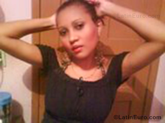 Date this lovely Brazil girl Joseane from Ipanema BR173