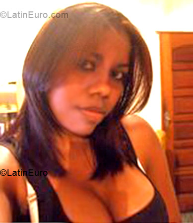 Date this passionate Brazil girl Lilia from Sao Paulo BR175