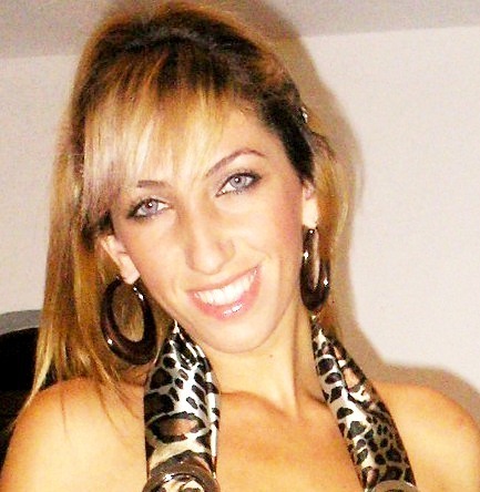 Date this lovely Brazil girl Cristiane from São Pedro BR257