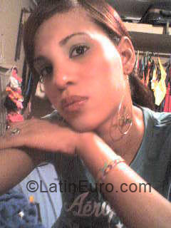 Date this funny Dominican Republic girl Cesarina from Dajabon DO206