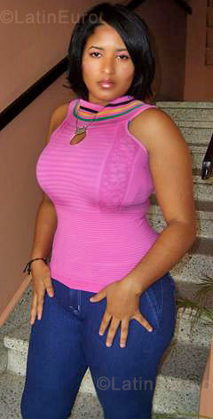 Date this voluptuous Dominican Republic girl Alexandra from Santiago DO312