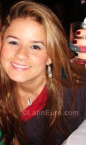 Date this sultry Brazil girl Janaina from Niteroi BR505