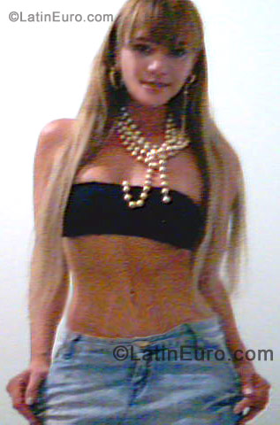Date this charming Brazil girl Emily from Criciuma BR506