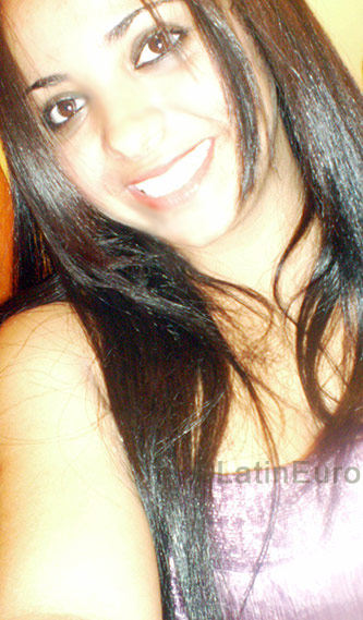 Date this funny Brazil girl Lauana from Tucuma BR583