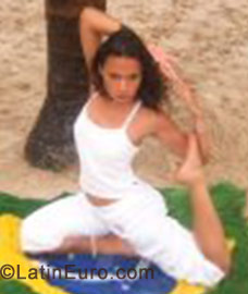 Date this delightful Brazil girl Fernanda from Sao Paulo BR611