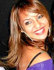 Date this georgeous Brazil girl Taynara from Fernandopolis BR685