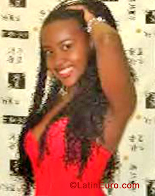 Date this beautiful Brazil girl Luciana from Rio De Janeiro BR688