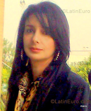 Date this voluptuous Brazil girl Mara Angelica from Acreuna BR776