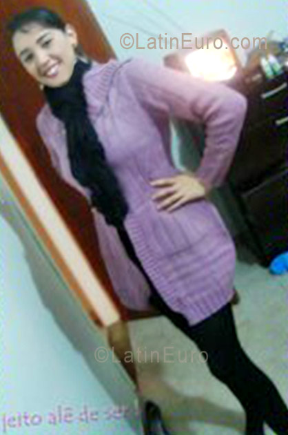 Date this pretty Brazil girl Alessandra from Catalao BR800