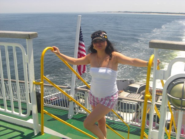 Date this voluptuous United States girl Monika from Elmhurst CO593