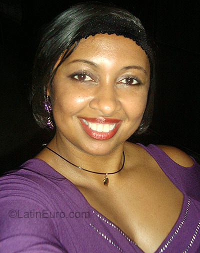 Date this stunning Brazil girl Mirian from Marica BR930