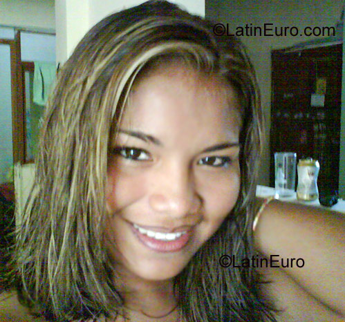 Date this nice looking Peru girl Anngie Vanessa from Tumbes PE81