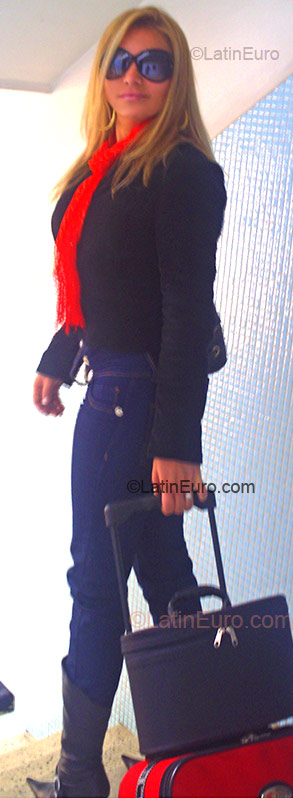 Date this voluptuous Brazil girl Liliane from Pelotas BR1135