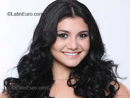 Date this stunning Brazil girl Kamilla from Sao Paulo BR1152