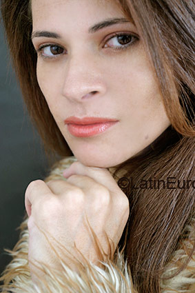 Date this tall Brazil girl Surya from Belo Horizonte BR1168