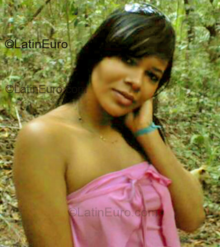 Date this charming Brazil girl Tamiris from Jacobina BR1214