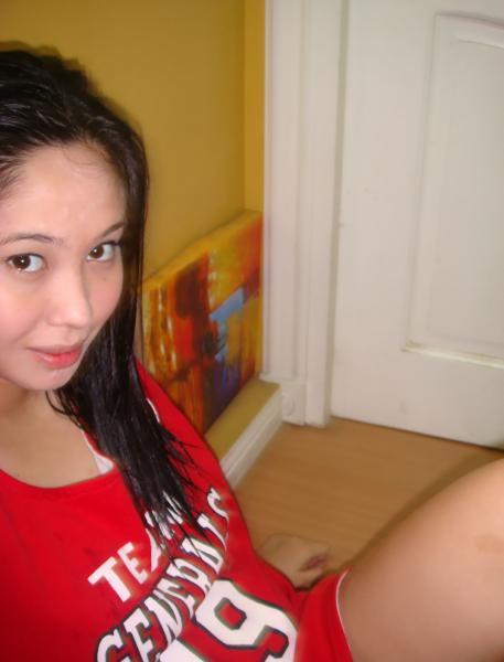 Date this charming Philippines girl SincereLyka from Valencia City PH84