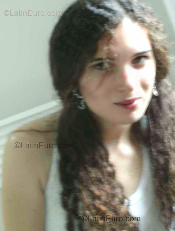 Date this tall Brazil girl Janilcecia from Rio De Janeiro BR1522