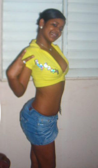 Date this pretty Dominican Republic girl Gja03 from Santo Domingo RP17