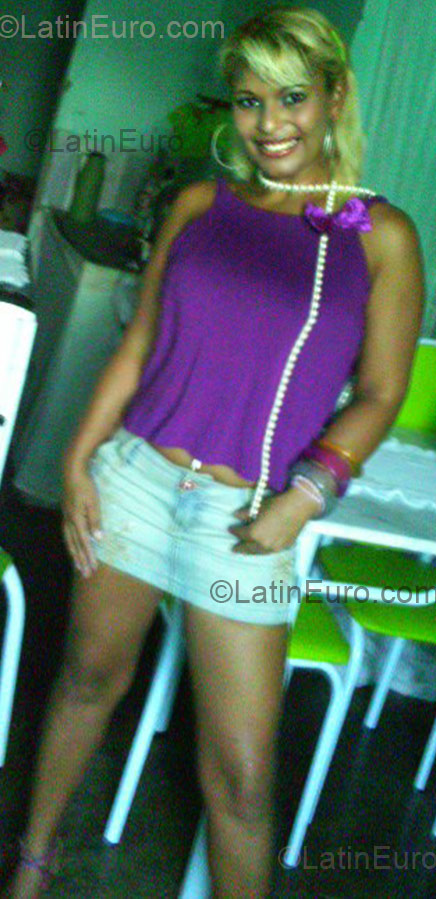 Date this nice looking Brazil girl Fracisca Maria from Potengi BR1627