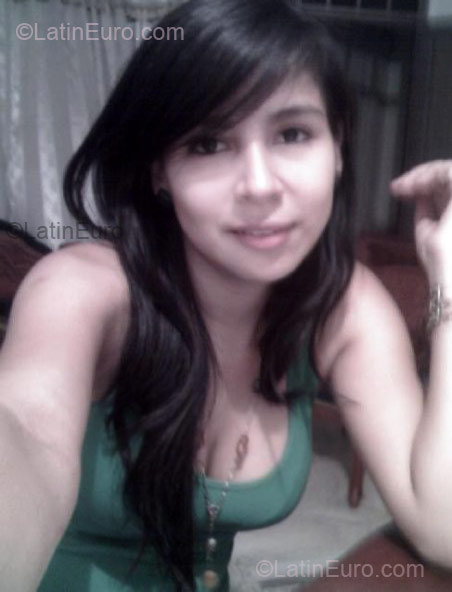 Date this exotic Colombia girl Elisabeth from Cali CO1419