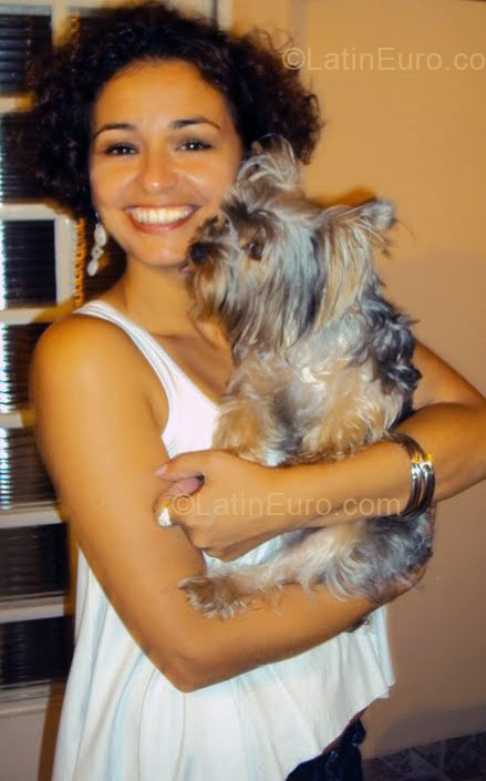 Date this happy Brazil girl Sandra Cristina from Sorocaba BR6207