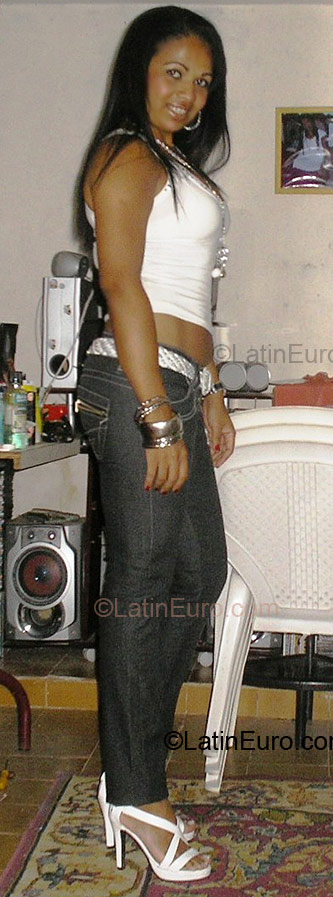 Date this gorgeous Brazil girl Jeanne from Natal BR2057