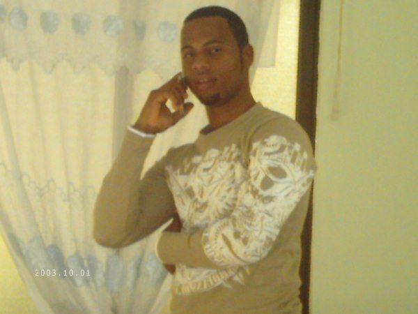 Date this tall Dominican Republic man Juanantonio from EspaÃ±a DO2452