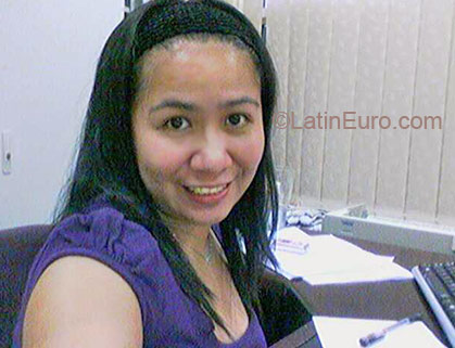 Date this lovely Philippines girl Ailyn.rs from Manila PH259