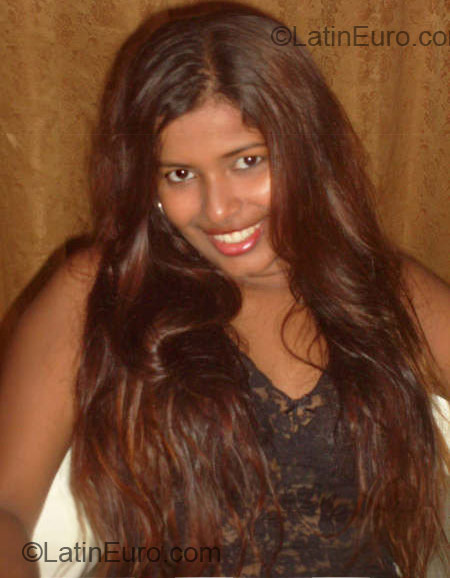 Date this delightful Colombia girl Kaniga from Barranquilla CO2069