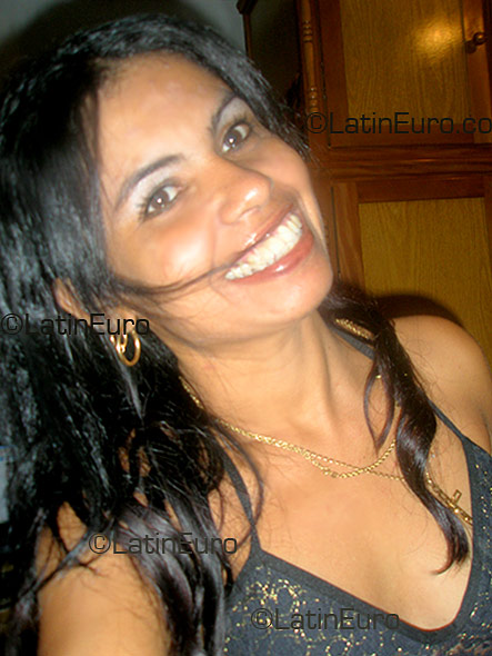 Date this pretty Brazil girl Alessandra from Vila Nova BR2119