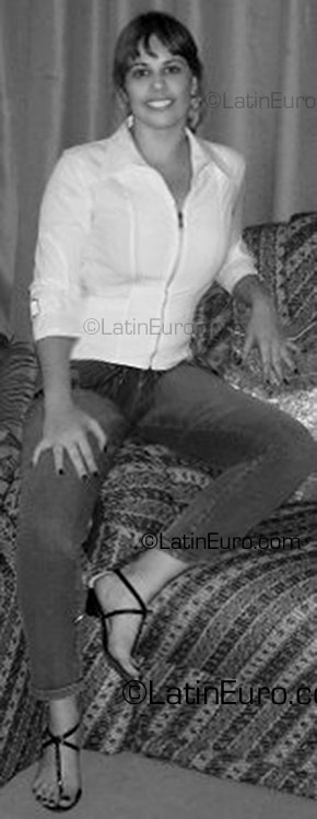 Date this tall Brazil girl Tania from Goiania BR2162