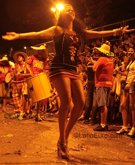 Date this beautiful Brazil girl Janayna from Taquaritinga BR2174