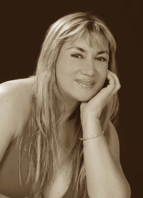 Date this delightful Colombia girl Isa from Pereira CO2495