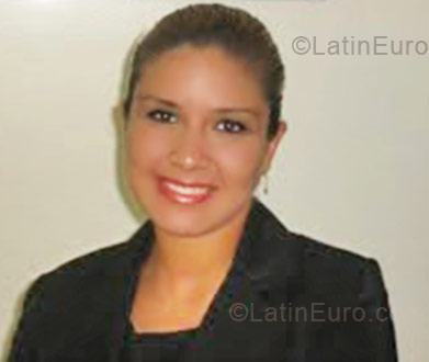 Date this cute Brazil girl Jakeline from Vila Velha BR2264