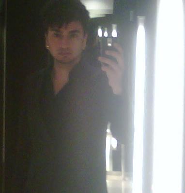 Date this hot Canada man Alex91 from Toronto CA213