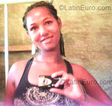 Date this funny Brazil girl Roseli from Palmeiras BR6280