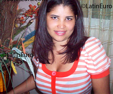 Date this delightful Dominican Republic girl Elizabett from Santo Domingo DO3366