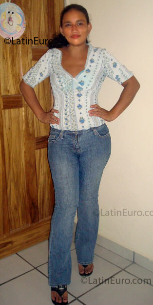 Date this hard body Honduras girl Zenaida from San Pedro Sula HN75